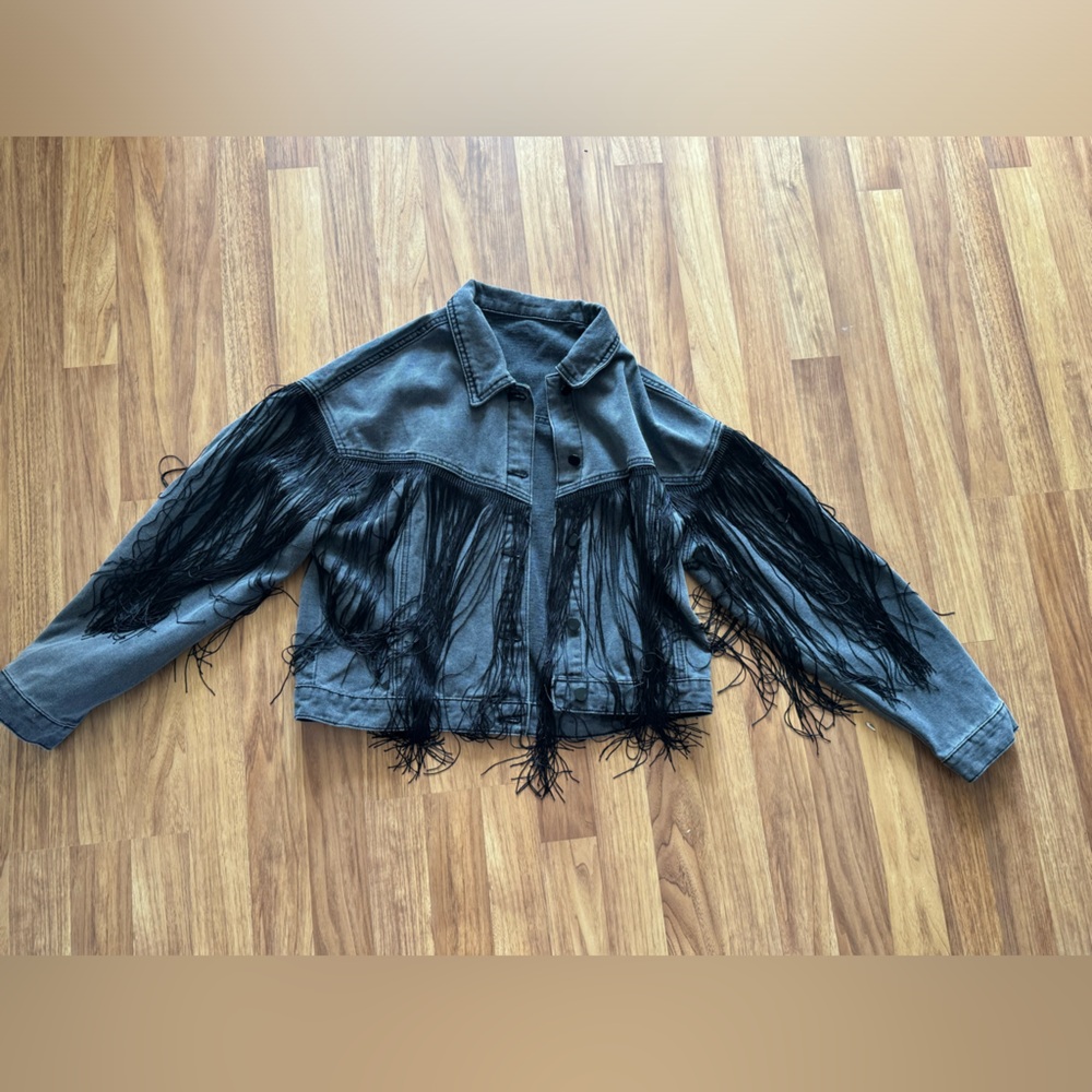 Flared jean jacket, black